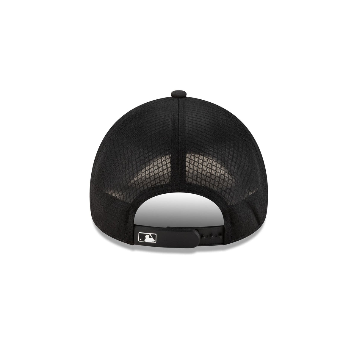 Cleveland Guardians 2026 Batting Practice Black 9FORTY APEX Trucker Hat