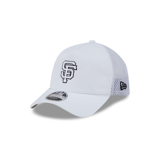 San Francisco Giants 2026 Batting Practice White 9FORTY APEX Trucker Hat
