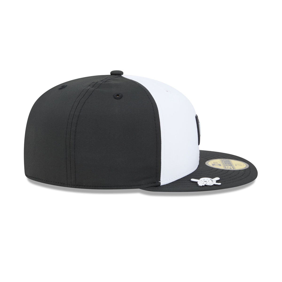 Pittsburgh Pirates 2026 Clubhouse Black & White 59FIFTY Fitted Hat
