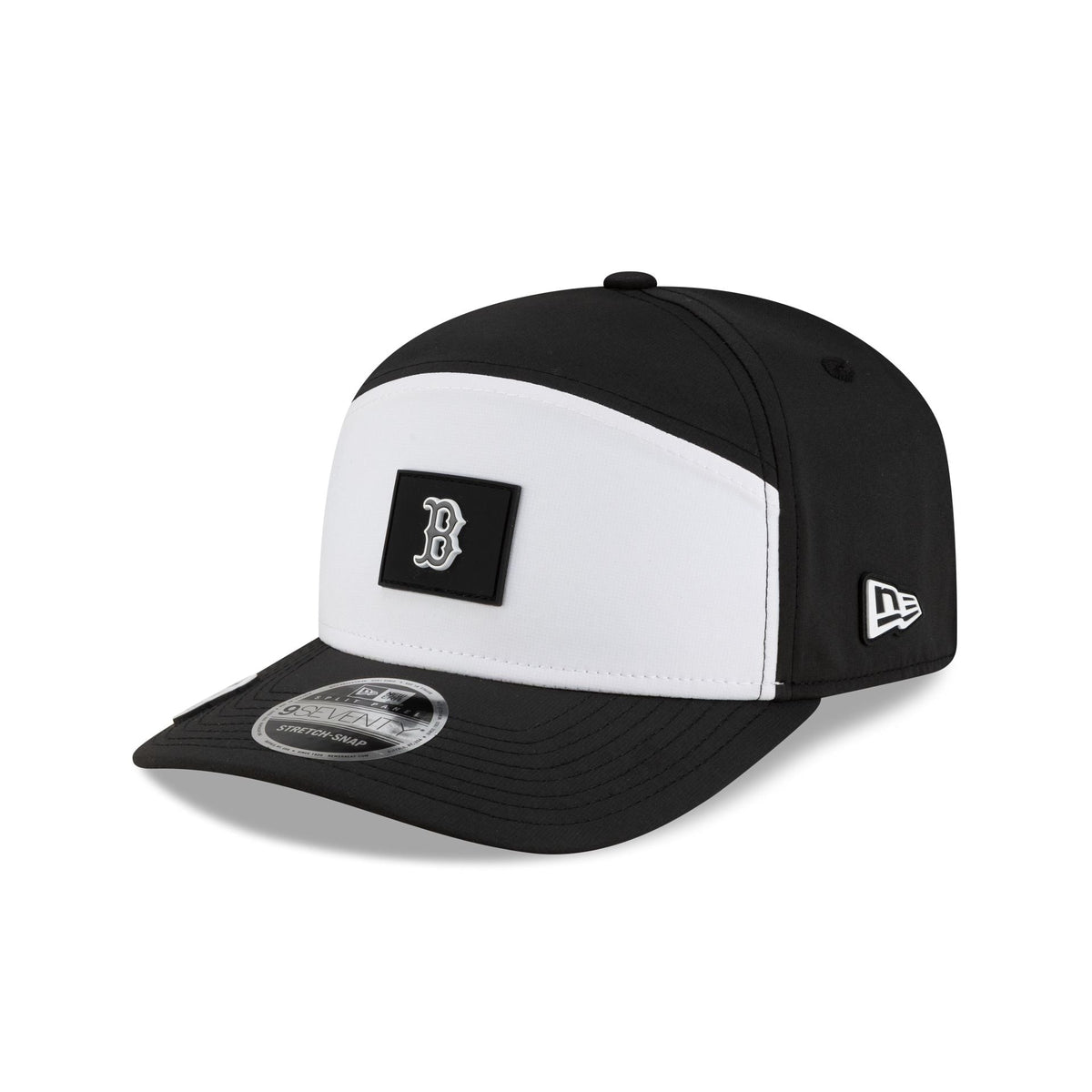 Boston Red Sox 2026 Clubhouse Black & White Split Panel 9SEVENTY Stretch-Snap Hat