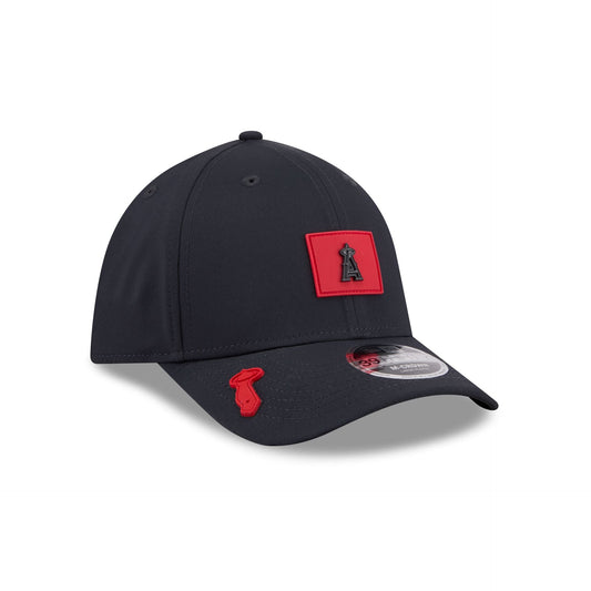 Los Angeles Angels 2026 Clubhouse 39THIRTY M-Crown Stretch Fit Hat