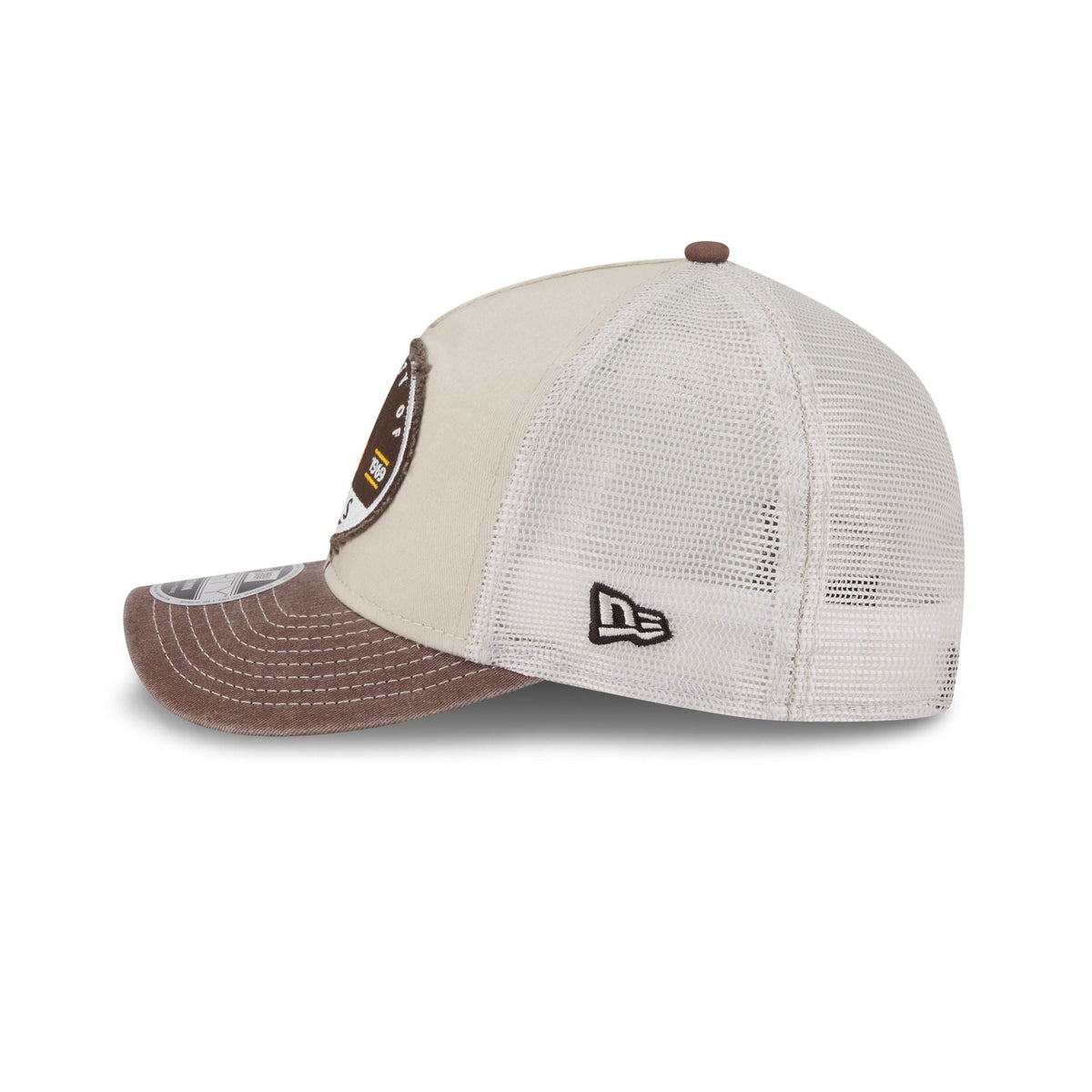 San Diego Padres Frayed 9FORTY M-Crown A-Frame Trucker Hat