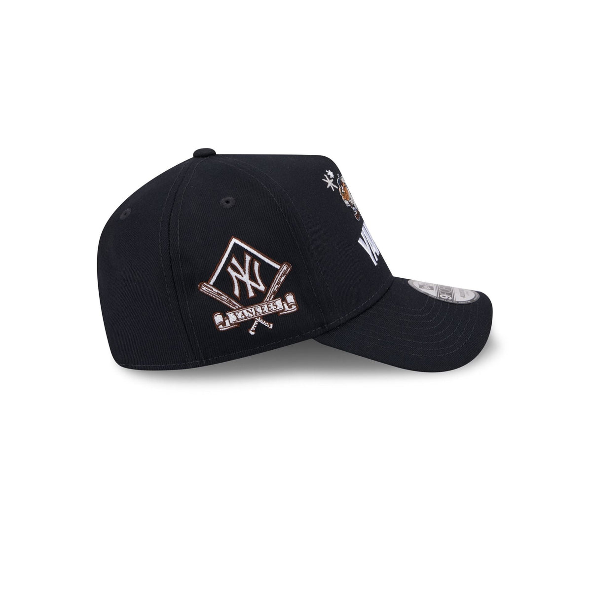 New York Yankees Looney Tunes 9FORTY A-Frame Snapback Hat