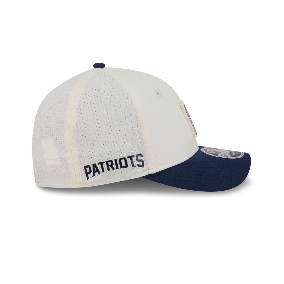 New England Patriots 2026 Training 9FORTY M-Crown Snapback Hat