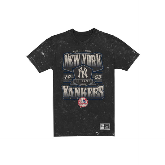 New York Yankees Throwback Washed Graphic Black T-Shirt