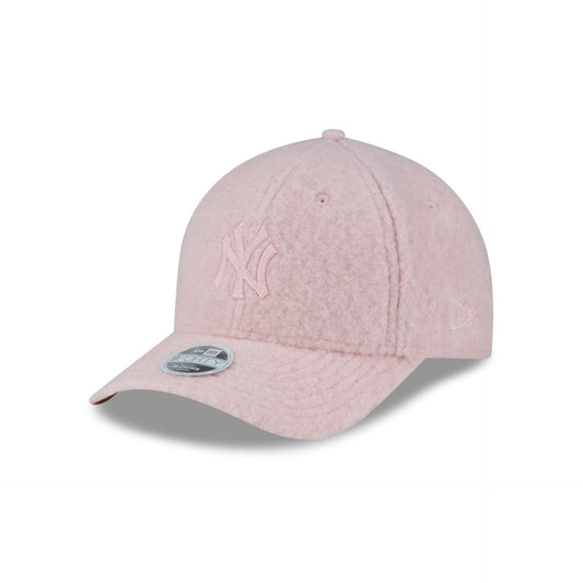 New York Yankees Pink Winter Borg Women's 9FORTY M-Crown Snapback Hat