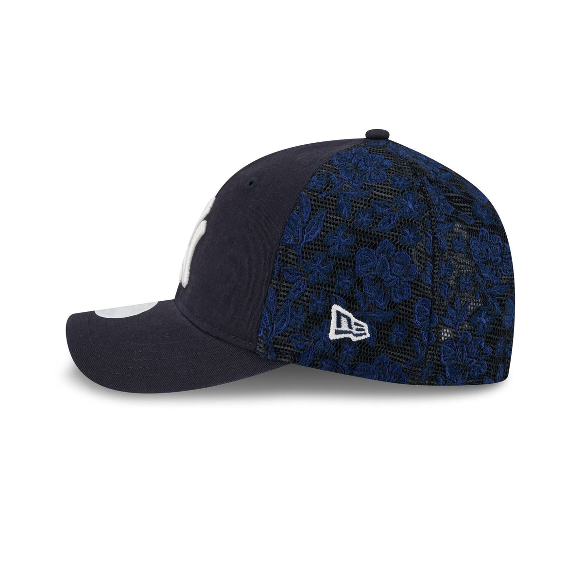 New York Yankees Floral Mesh Women's 9FORTY M-Crown Trucker Hat